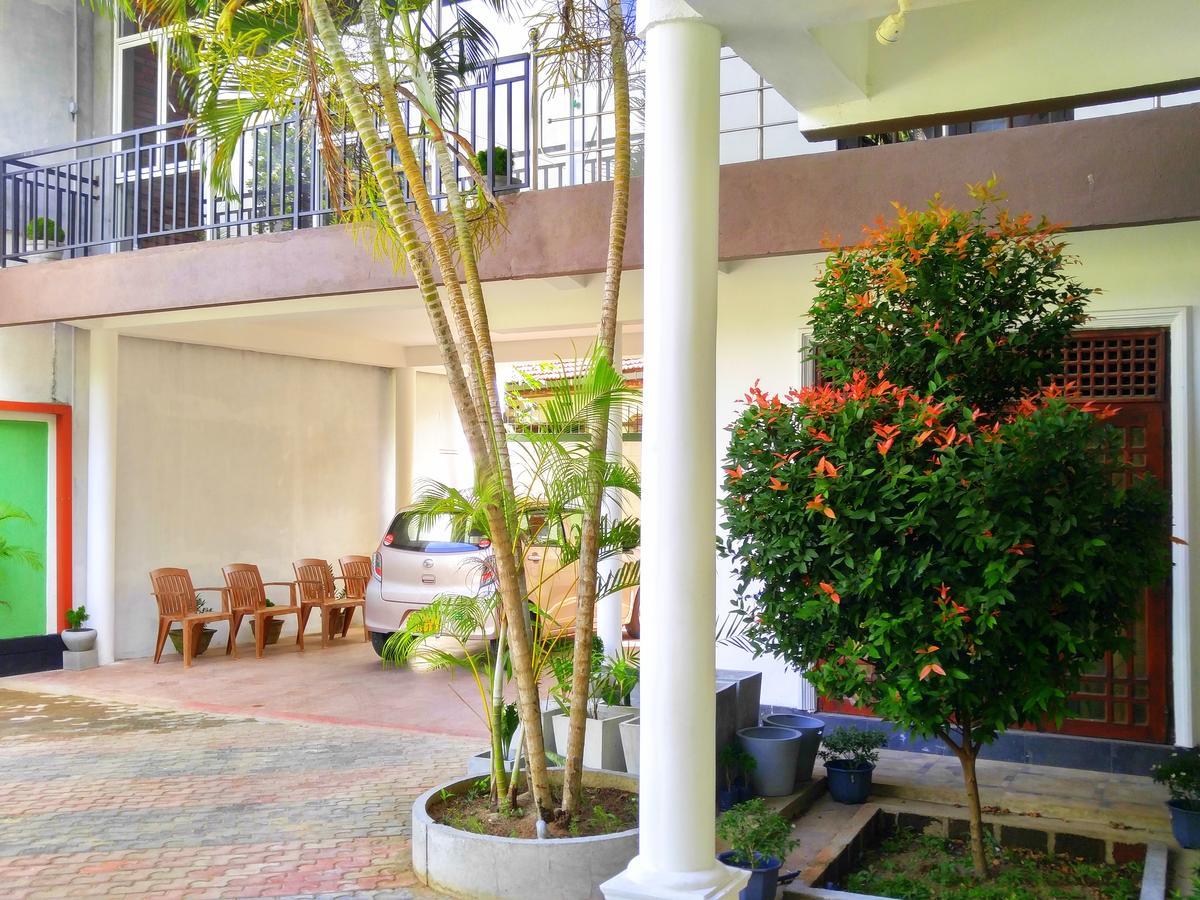 Myr-O Homestay Kombichankulama Exterior foto
