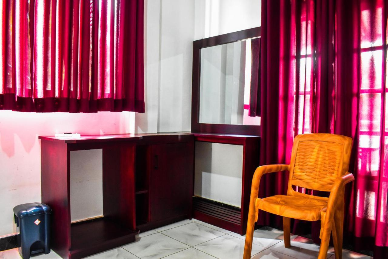 Myr-O Homestay Kombichankulama Exterior foto